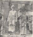 संन्यास दीक्षा गुरु स्वामी सर्वानन्द जी महाराज के साथ स्वामी ओमानन्द सरस्वती के रूप में